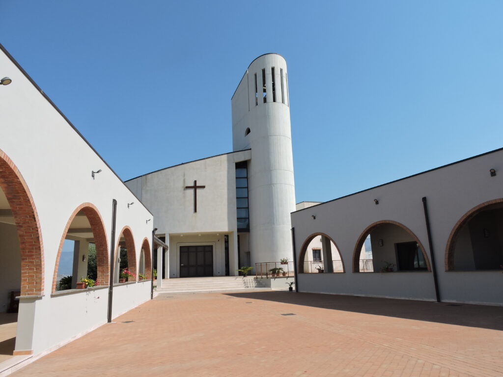 Il Santuario di Santa Maria Salute degli Infermi e S. Raffaele Arcangelo nella contrada S. Raffaele di Fondi (LT)