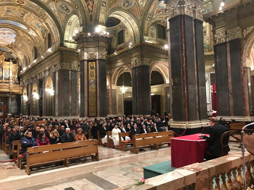 Grande partecipazione di fedeli agli Esercizi Spirituali che si sono tenuti nel Pontificio Santuario della Beata Vergine del Rosario di Pompei (NA) dal 28 febbraio al 1° marzo. Tema: 