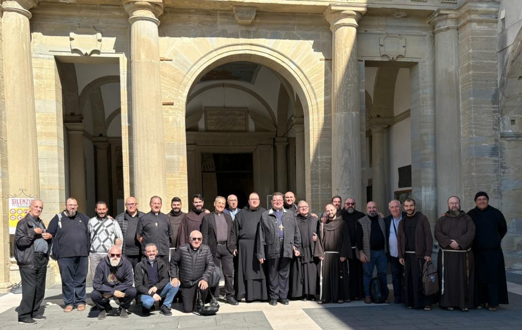 Assemblea regionale dei Santuari della Calabria presso il Santuario di San Francesco di Paola in Paola (CS). Alla presenza di S.E.R. Mons. Maurizio Aloise, delegato per i Santuari della CEC, è stato eletto il nuovo Delegato per i Santuari calabresi, P. Domenico M. Crupi o. m. Co-Rettore del Santuario regionale di Paola (CS).