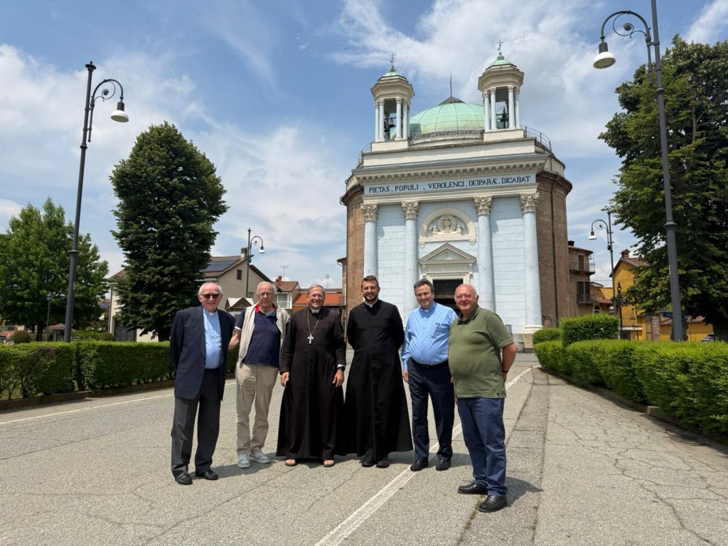 Assemblea dei Rettori dei Santuari del Piemonte presso il Santuario della Madonnina di Verolengo (TO). Erano presenti il delegato della CEP per i Santuari S.E.R. Mons. Guido Gallese e il delegato regionale CNS Don Valerio D'Amico.